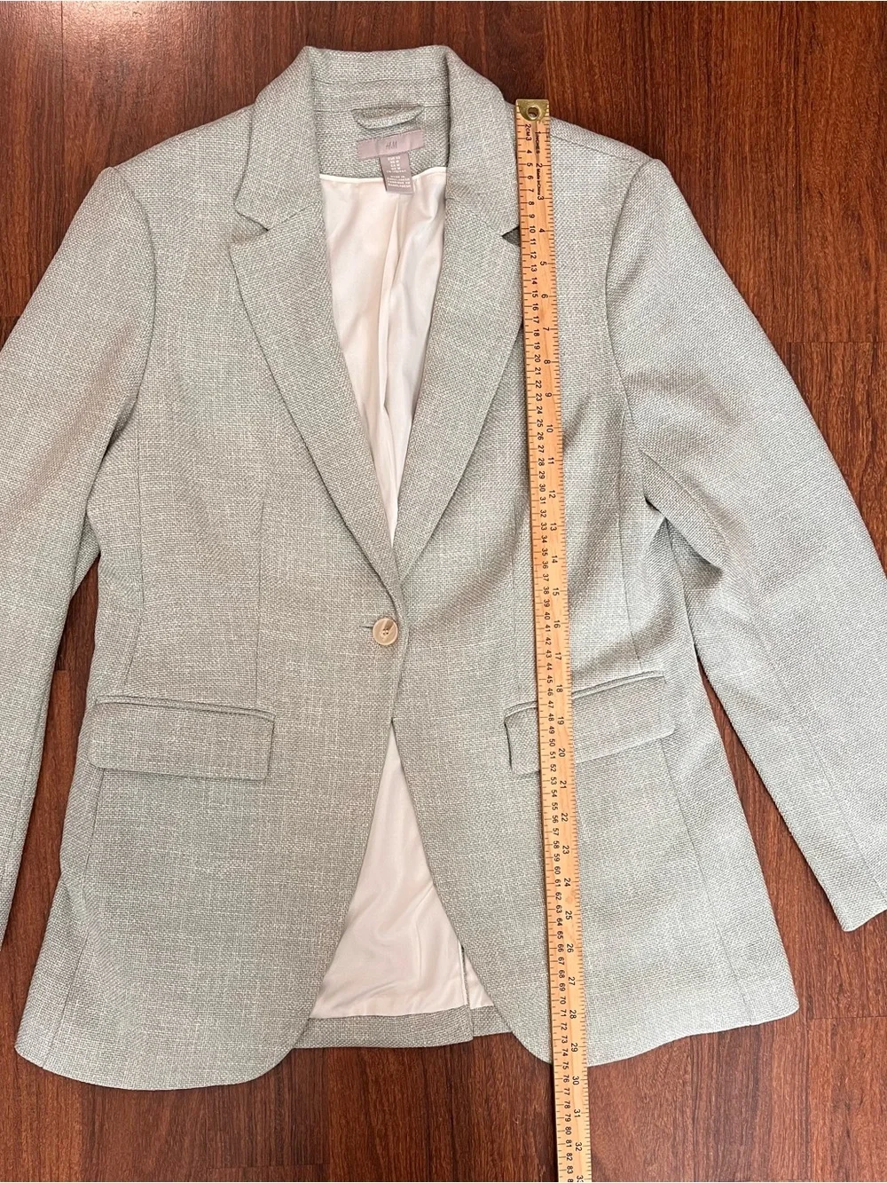 H&M structured single